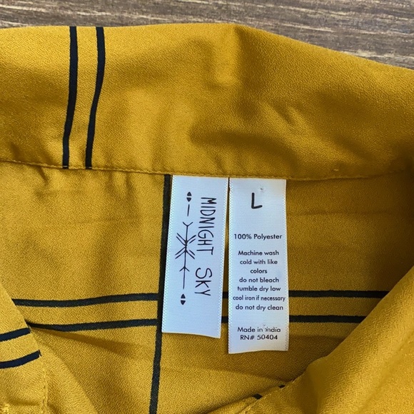 Midnight Sky Top❌ - Picture 2 of 3